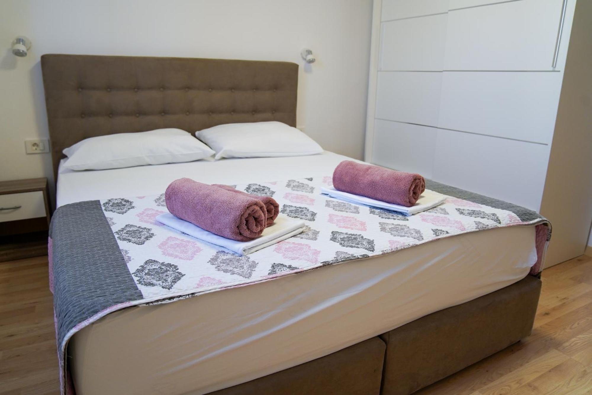 Appartamento Apartman Lana Omišalj Esterno foto