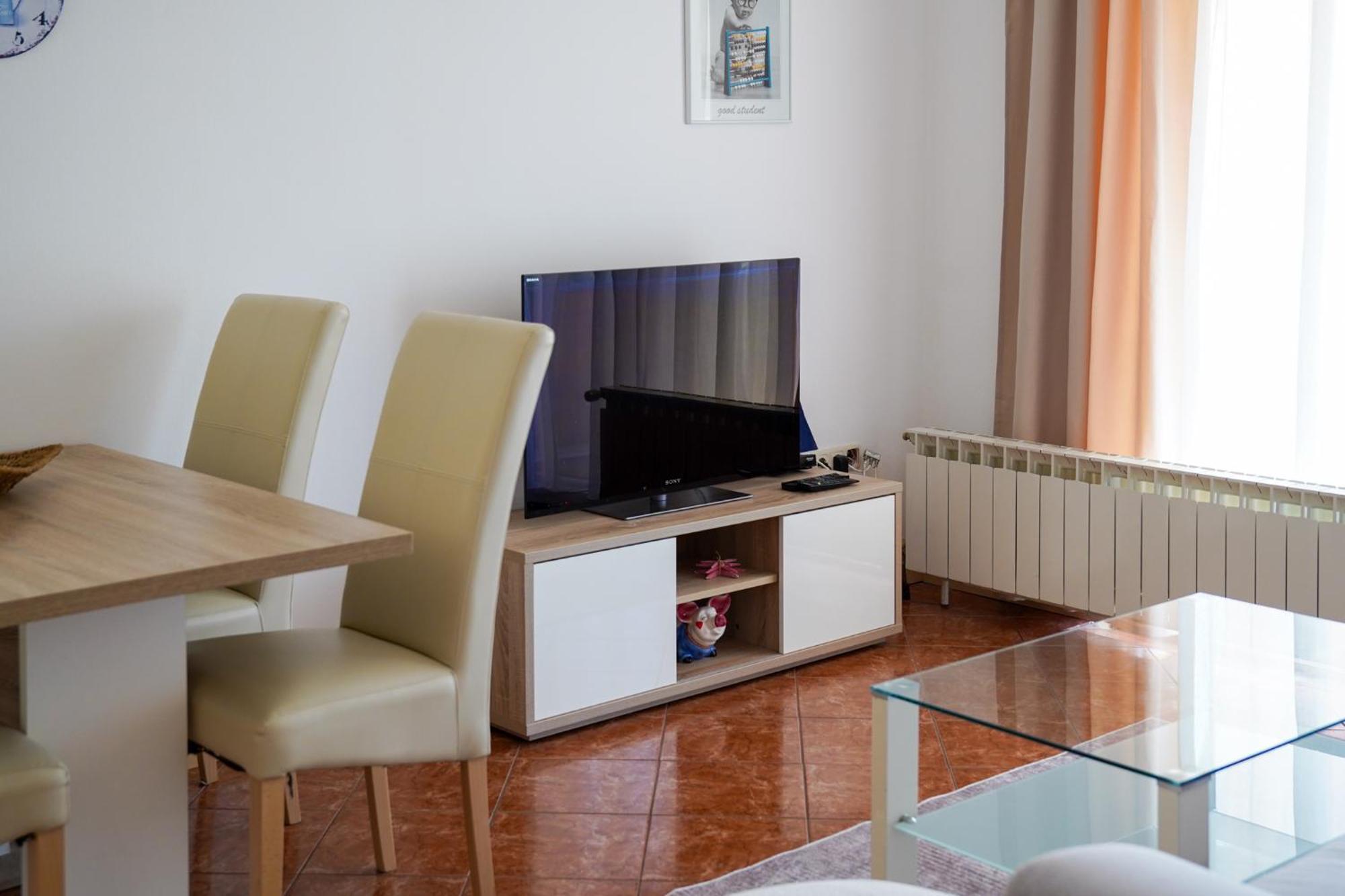 Appartamento Apartman Lana Omišalj Esterno foto