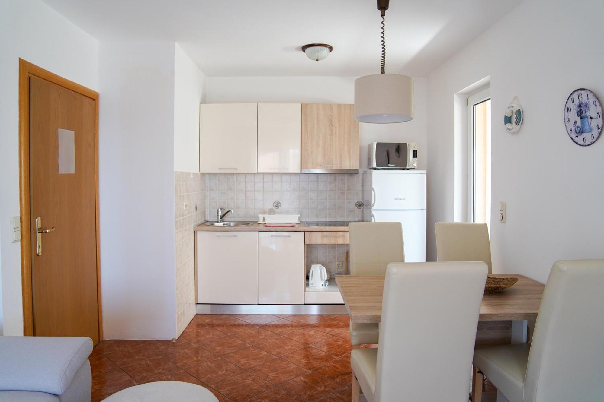 Appartamento Apartman Lana Omišalj Esterno foto