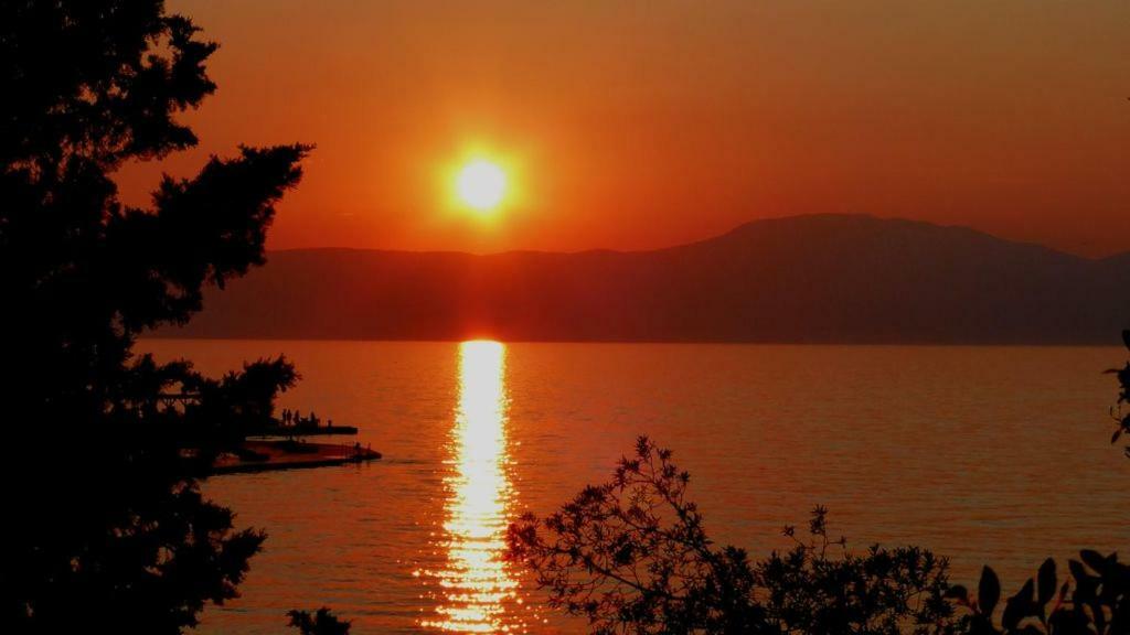 Appartamento Apartman Lana Omišalj Esterno foto