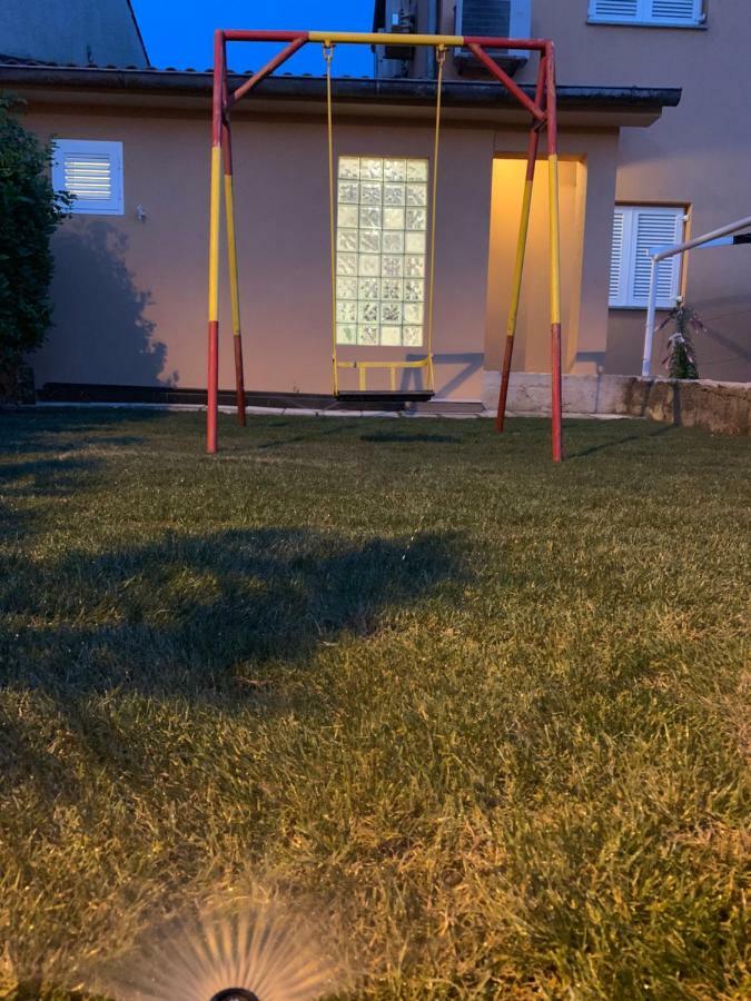 Appartamento Apartman Lana Omišalj Esterno foto